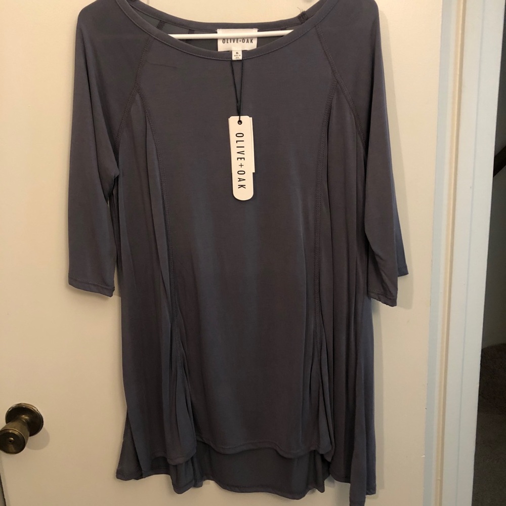 NWT - gray flowy shirt!